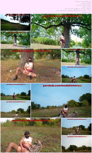Saskia | Susan | Homemade Wife Outside