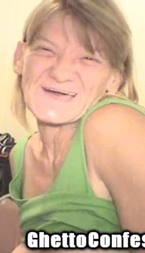 Dee | Claudine | Amateur Gumjob Dee | Claudine | Amateur Gumjob