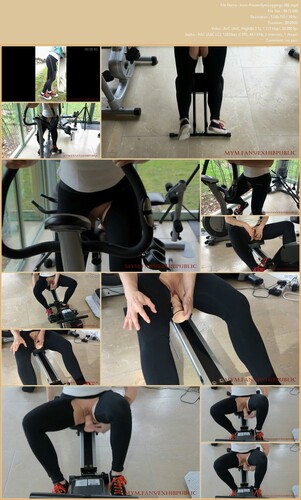 Gym Leggins Dildo Play