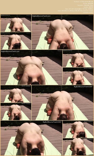 Mia Outside Ass Show