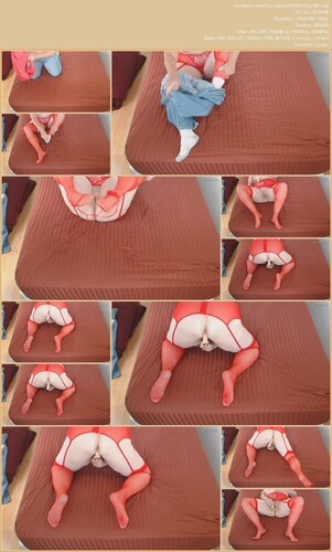 Granny Vixen Foxxy Homemade Dildo